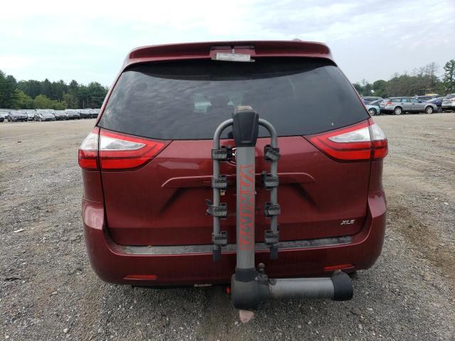 Photo 5 VIN: 5TDYK3DC5FS682706 - TOYOTA SIENNA XLE 