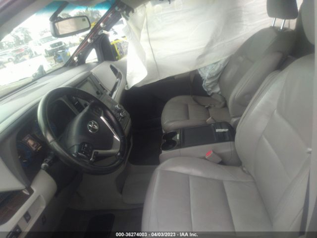 Photo 4 VIN: 5TDYK3DC5GS691388 - TOYOTA SIENNA 