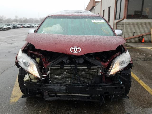 Photo 8 VIN: 5TDYK3DC5GS700946 - TOYOTA SIENNA XLE 