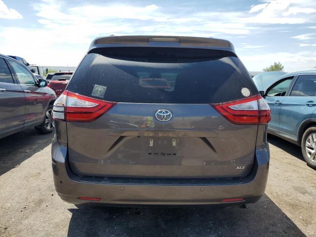 Photo 5 VIN: 5TDYK3DC5GS701840 - TOYOTA SIENNA XLE 