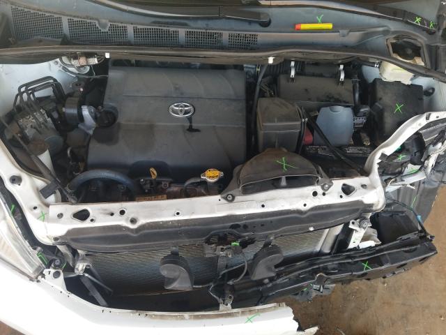 Photo 6 VIN: 5TDYK3DC5GS706875 - TOYOTA SIENNA XLE 