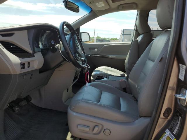 Photo 6 VIN: 5TDYK3DC5GS715527 - TOYOTA SIENNA XLE 