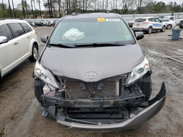 Photo 4 VIN: 5TDYK3DC5GS721084 - TOYOTA SIENNA XLE 