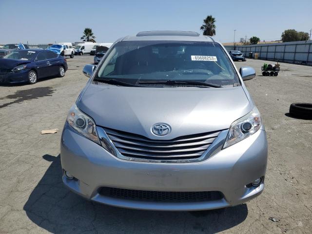 Photo 4 VIN: 5TDYK3DC5GS752920 - TOYOTA SIENNA XLE 