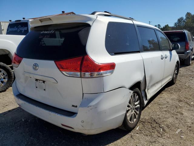 Photo 3 VIN: 5TDYK3DC6BS013175 - TOYOTA SIENNA XLE 