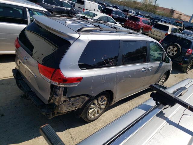 Photo 2 VIN: 5TDYK3DC6BS016822 - TOYOTA SIENNA XLE 