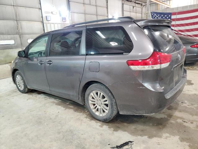 Photo 1 VIN: 5TDYK3DC6BS016870 - TOYOTA SIENNA XLE 