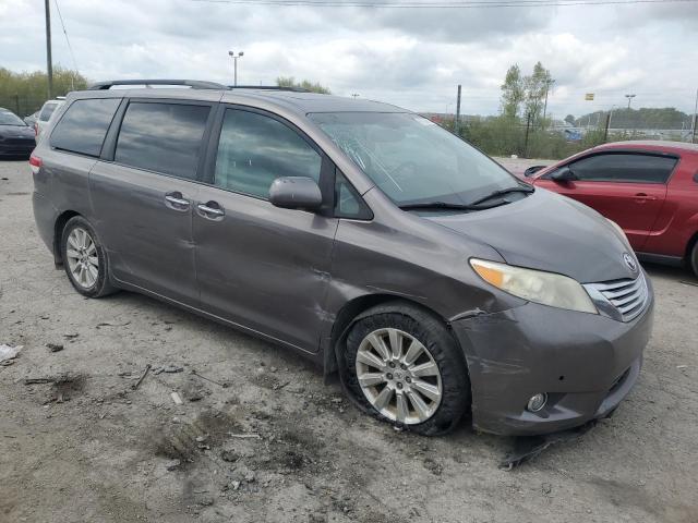 Photo 3 VIN: 5TDYK3DC6BS036410 - TOYOTA SIENNA XLE 