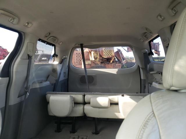 Photo 9 VIN: 5TDYK3DC6BS047391 - TOYOTA SIENNA XLE 