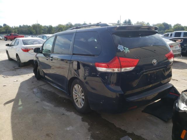 Photo 2 VIN: 5TDYK3DC6BS050498 - TOYOTA SIENNA XLE 