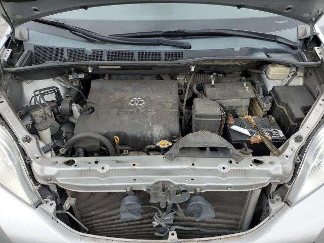 Photo 11 VIN: 5TDYK3DC6BS062375 - TOYOTA SIENNA XLE 