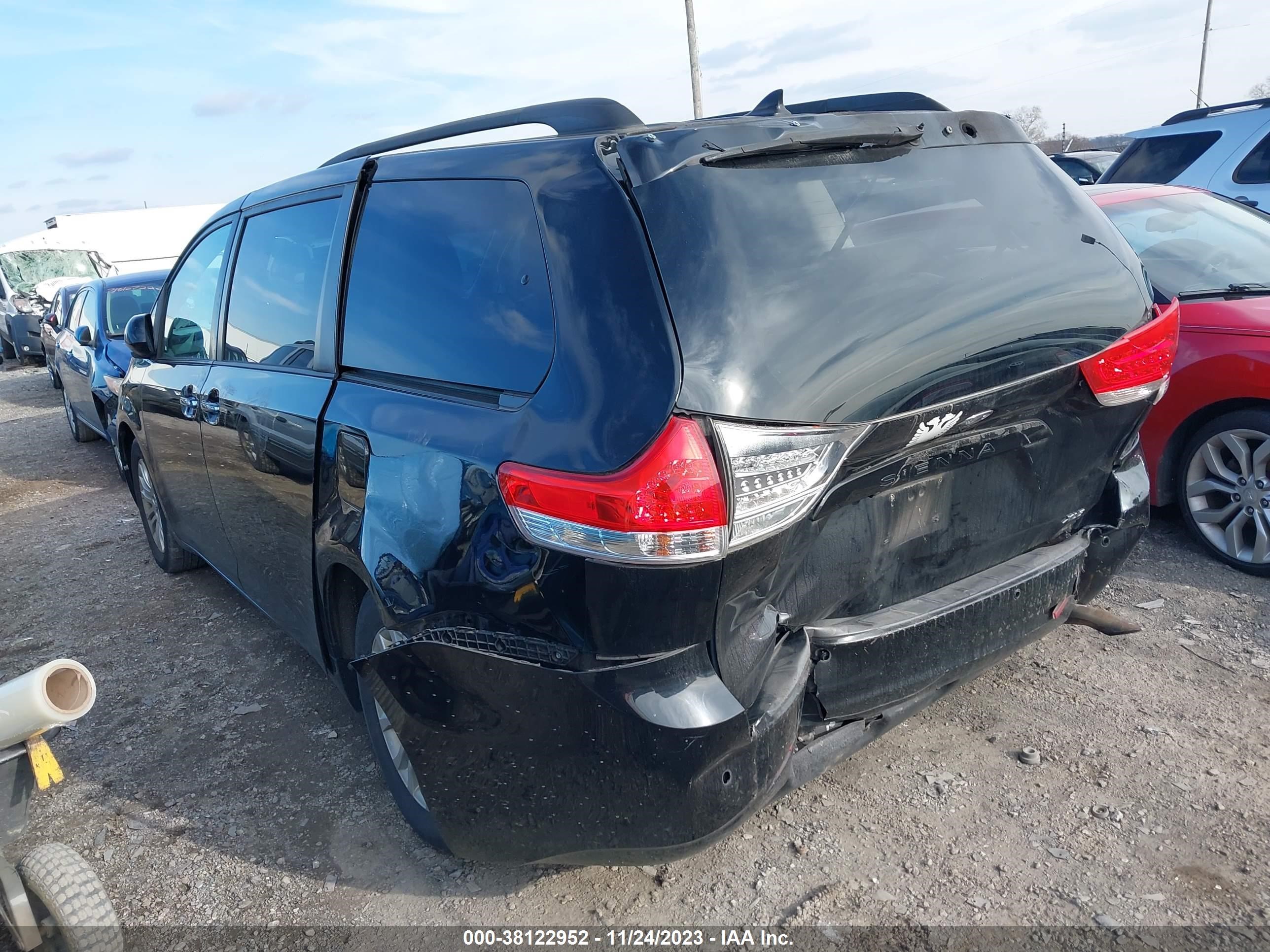 Photo 1 VIN: 5TDYK3DC6BS082979 - TOYOTA SIENNA 