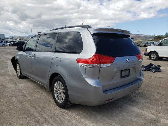 Photo 2 VIN: 5TDYK3DC6BS090970 - TOYOTA SIENNA XLE 