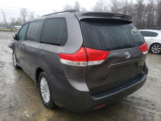 Photo 2 VIN: 5TDYK3DC6BS115074 - TOYOTA SIENNA XLE 