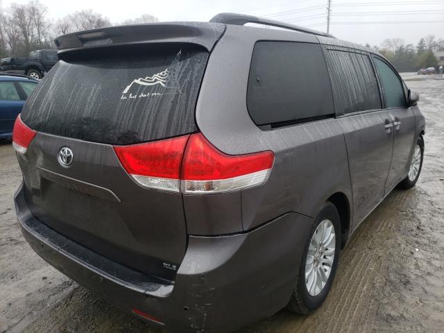 Photo 3 VIN: 5TDYK3DC6BS115074 - TOYOTA SIENNA XLE 