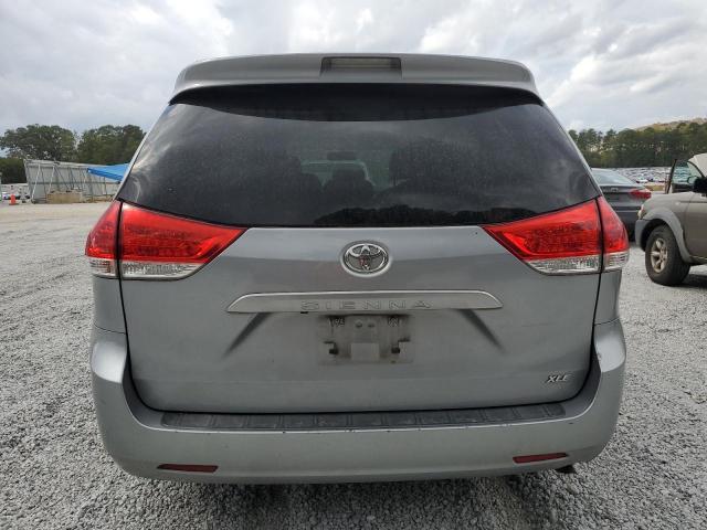 Photo 5 VIN: 5TDYK3DC6BS117844 - TOYOTA SIENNA XLE 