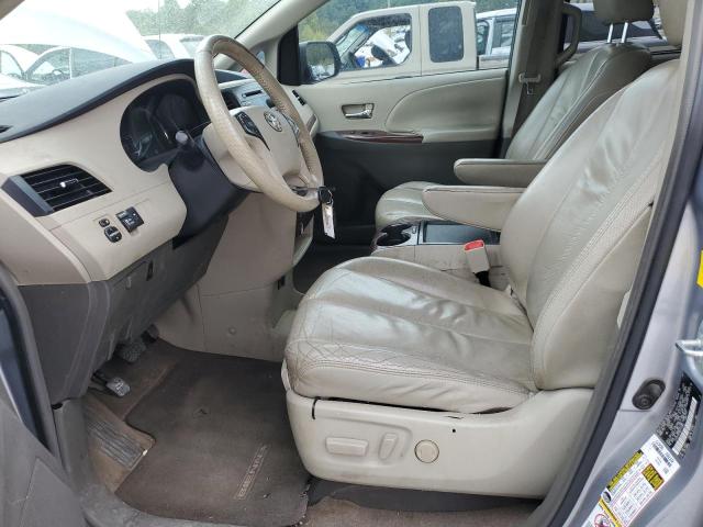 Photo 6 VIN: 5TDYK3DC6BS117844 - TOYOTA SIENNA XLE 