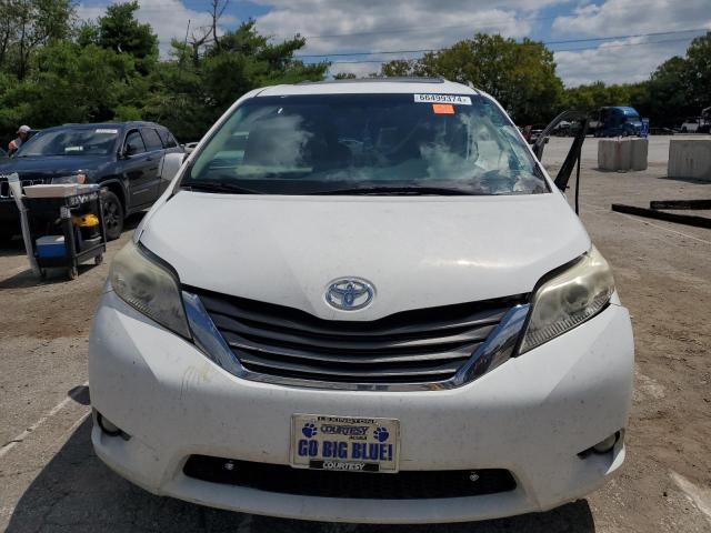 Photo 4 VIN: 5TDYK3DC6BS118475 - TOYOTA SIENNA XLE 