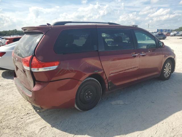 Photo 2 VIN: 5TDYK3DC6BS129900 - TOYOTA SIENNA XLE 