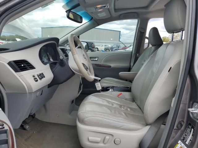 Photo 6 VIN: 5TDYK3DC6BS138368 - TOYOTA SIENNA XLE 