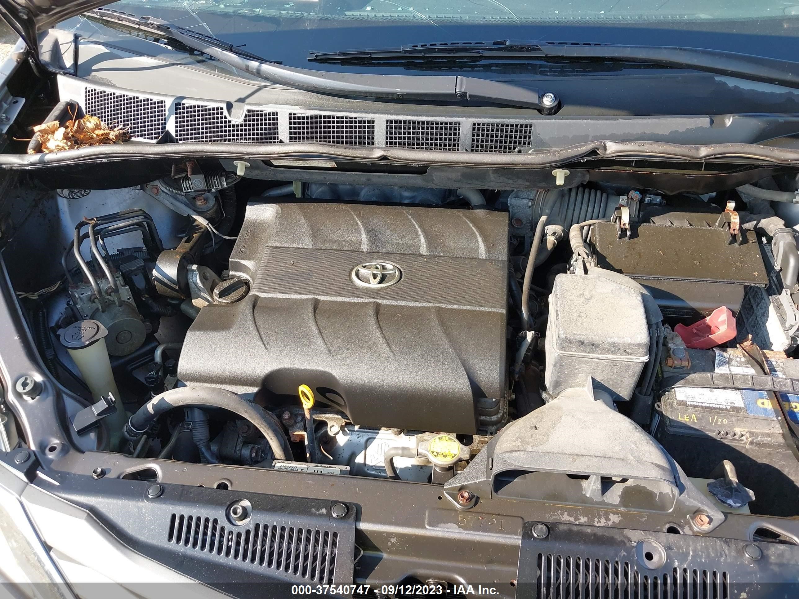 Photo 9 VIN: 5TDYK3DC6BS140198 - TOYOTA SIENNA 