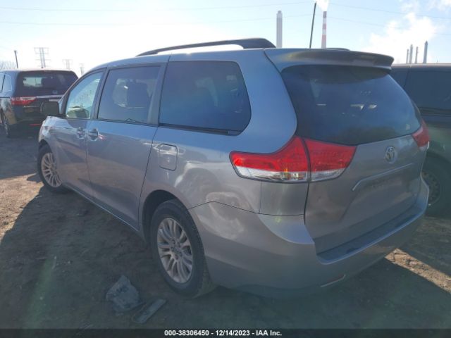 Photo 2 VIN: 5TDYK3DC6BS145420 - TOYOTA SIENNA 