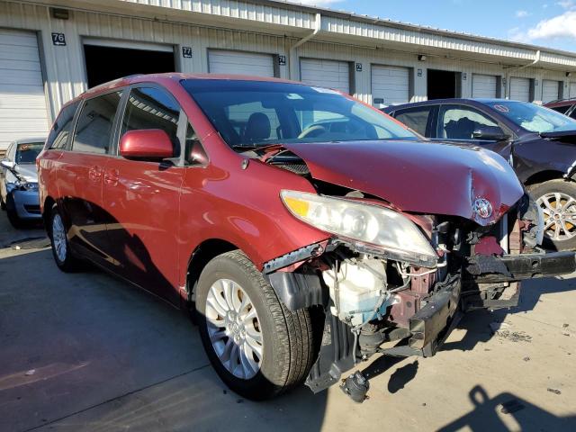 Photo 3 VIN: 5TDYK3DC6BS154098 - TOYOTA SIENNA XLE 