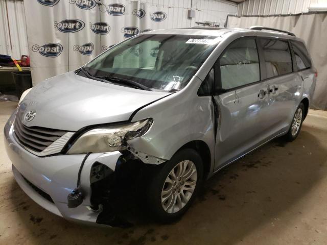 Photo 1 VIN: 5TDYK3DC6BS160418 - TOYOTA SIENNA XLE 