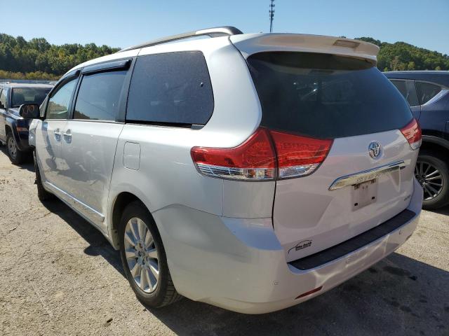 Photo 2 VIN: 5TDYK3DC6BS173251 - TOYOTA SIENNA XLE 