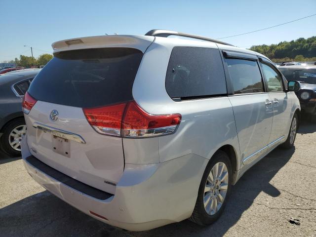 Photo 3 VIN: 5TDYK3DC6BS173251 - TOYOTA SIENNA XLE 