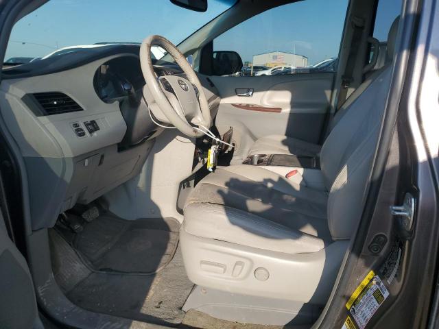 Photo 6 VIN: 5TDYK3DC6CS183120 - TOYOTA SIENNA XLE 