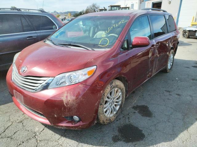 Photo 1 VIN: 5TDYK3DC6CS184185 - TOYOTA SIENNA XLE 