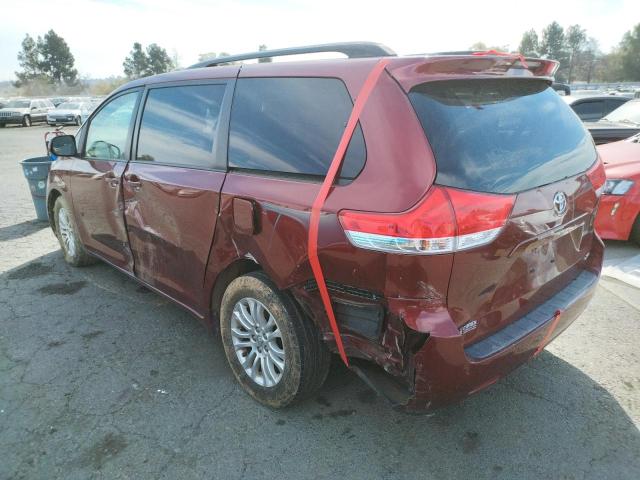 Photo 2 VIN: 5TDYK3DC6CS184185 - TOYOTA SIENNA XLE 