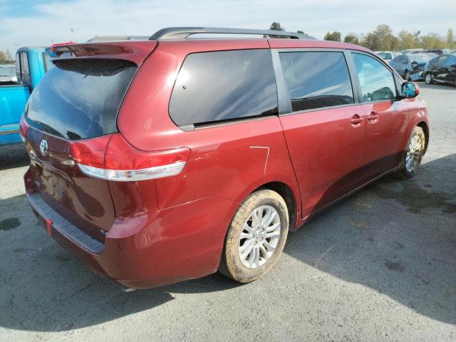 Photo 3 VIN: 5TDYK3DC6CS184185 - TOYOTA SIENNA XLE 