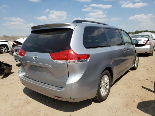 Photo 3 VIN: 5TDYK3DC6CS188172 - TOYOTA SIENNA XLE 