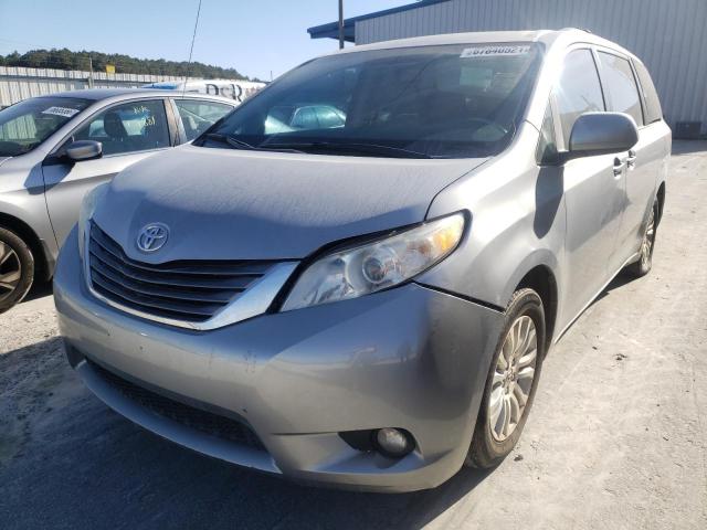 Photo 1 VIN: 5TDYK3DC6CS208050 - TOYOTA SIENNA XLE 