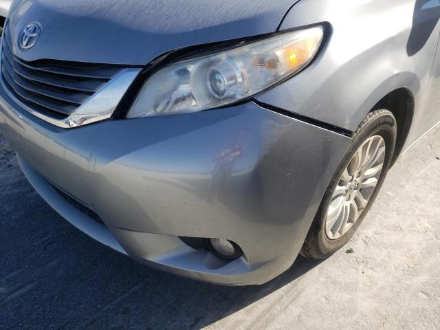 Photo 8 VIN: 5TDYK3DC6CS208050 - TOYOTA SIENNA XLE 