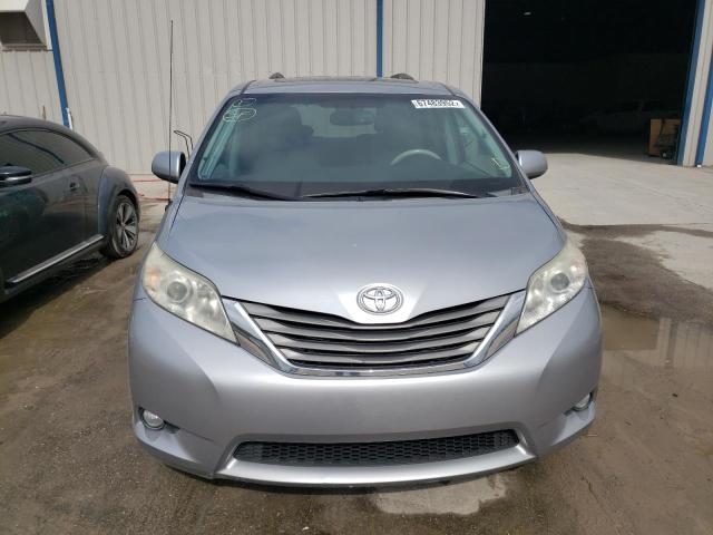 Photo 4 VIN: 5TDYK3DC6CS210090 - TOYOTA SIENNA XLE 