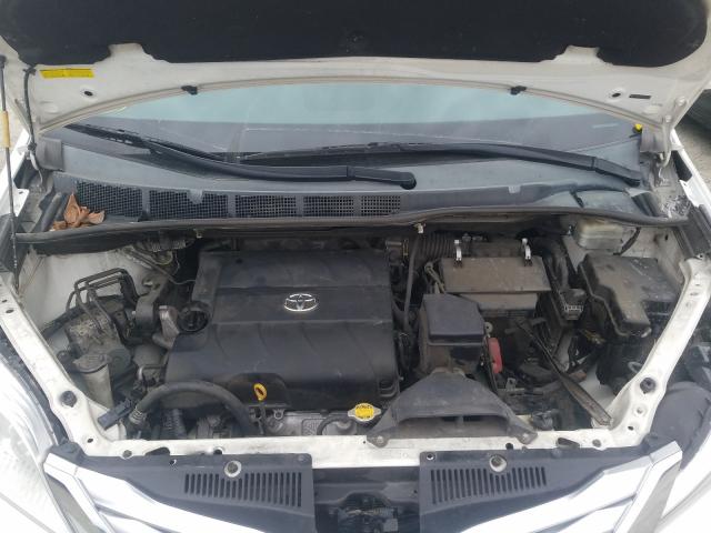 Photo 6 VIN: 5TDYK3DC6CS226578 - TOYOTA SIENNA XLE 