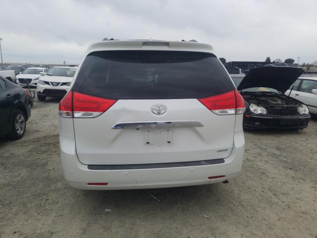 Photo 8 VIN: 5TDYK3DC6CS226578 - TOYOTA SIENNA XLE 