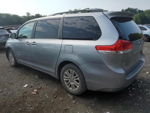 Photo 1 VIN: 5TDYK3DC6CS228606 - TOYOTA SIENNA XLE 