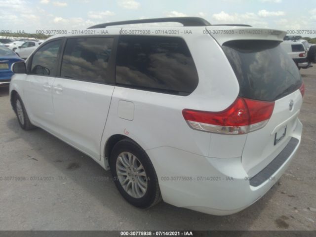 Photo 2 VIN: 5TDYK3DC6CS236852 - TOYOTA SIENNA 