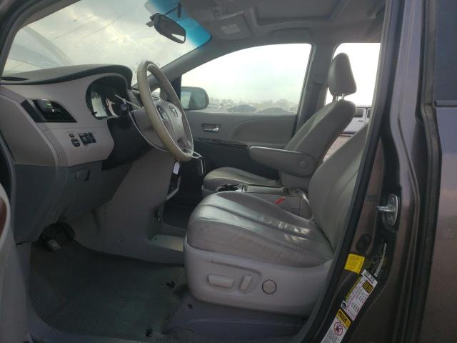 Photo 6 VIN: 5TDYK3DC6CS239363 - TOYOTA SIENNA XLE 