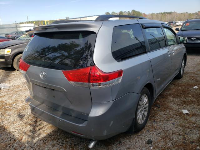 Photo 3 VIN: 5TDYK3DC6CS246961 - TOYOTA SIENNA XLE 