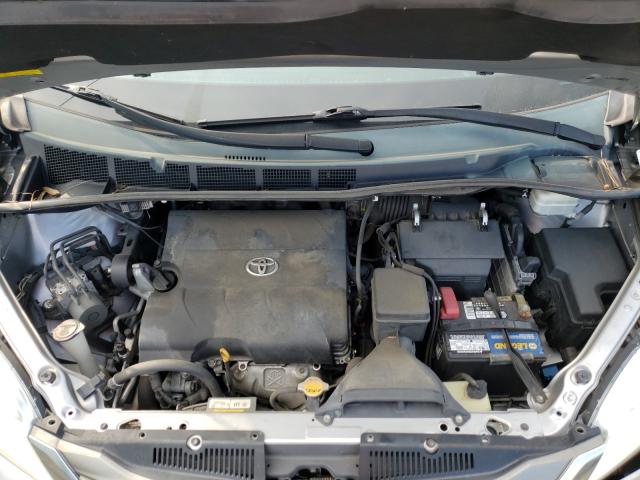 Photo 6 VIN: 5TDYK3DC6CS246961 - TOYOTA SIENNA XLE 