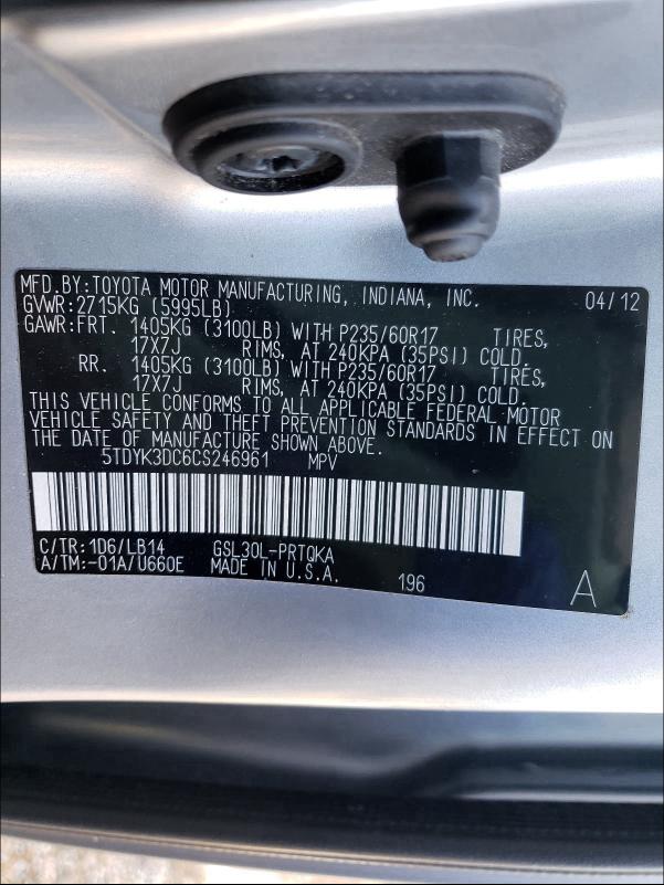 Photo 9 VIN: 5TDYK3DC6CS246961 - TOYOTA SIENNA XLE 