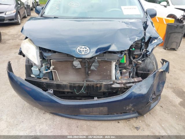 Photo 5 VIN: 5TDYK3DC6CS249472 - TOYOTA SIENNA XLE 