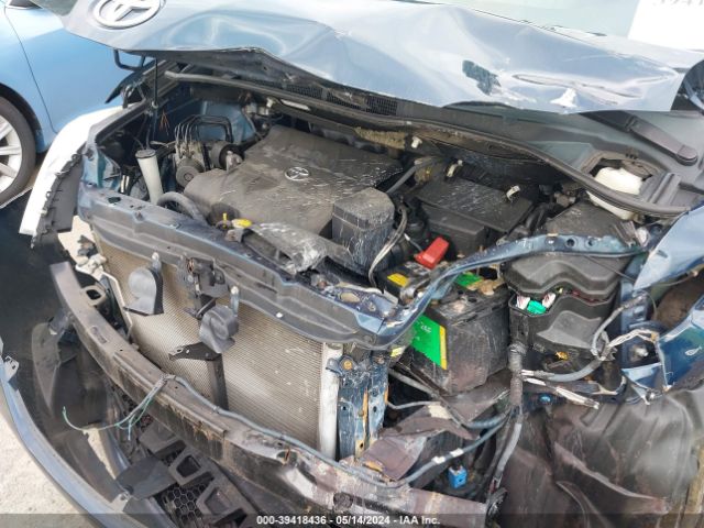 Photo 9 VIN: 5TDYK3DC6CS249472 - TOYOTA SIENNA XLE 