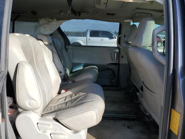 Photo 10 VIN: 5TDYK3DC6CS255708 - TOYOTA SIENNA XLE 