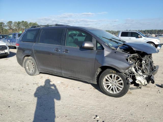 Photo 3 VIN: 5TDYK3DC6CS255708 - TOYOTA SIENNA XLE 